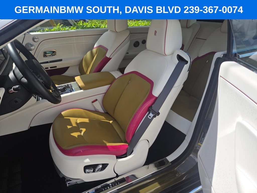Used 2024 Rolls-Royce Spectre w/ Spectre Launch Package AWD/4WD image 22