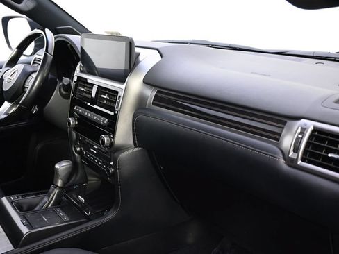 Used 2023 Lexus GX 460 Premium w/ Premium Package AWD/4WD image 11