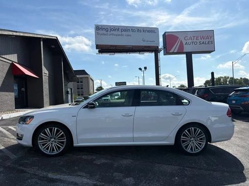 Used 2015 Volkswagen Passat 1.8T Sport FWD image 2