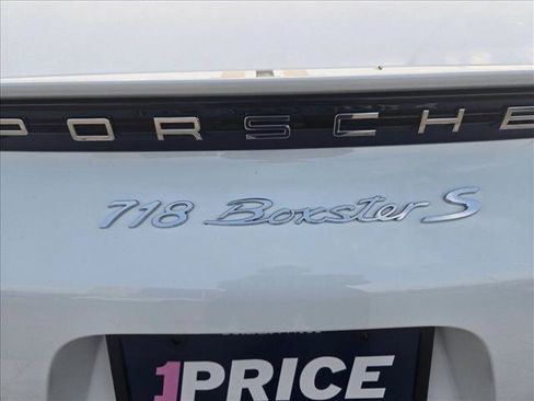 Used 2025 Porsche 718 Boxster RWD image 21
