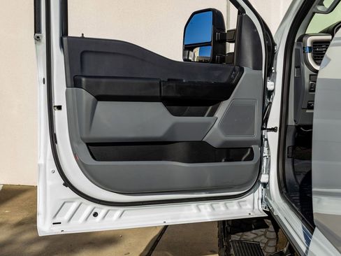 Used 2024 Ford F250 XL w/ XL Off-Road Package image 31