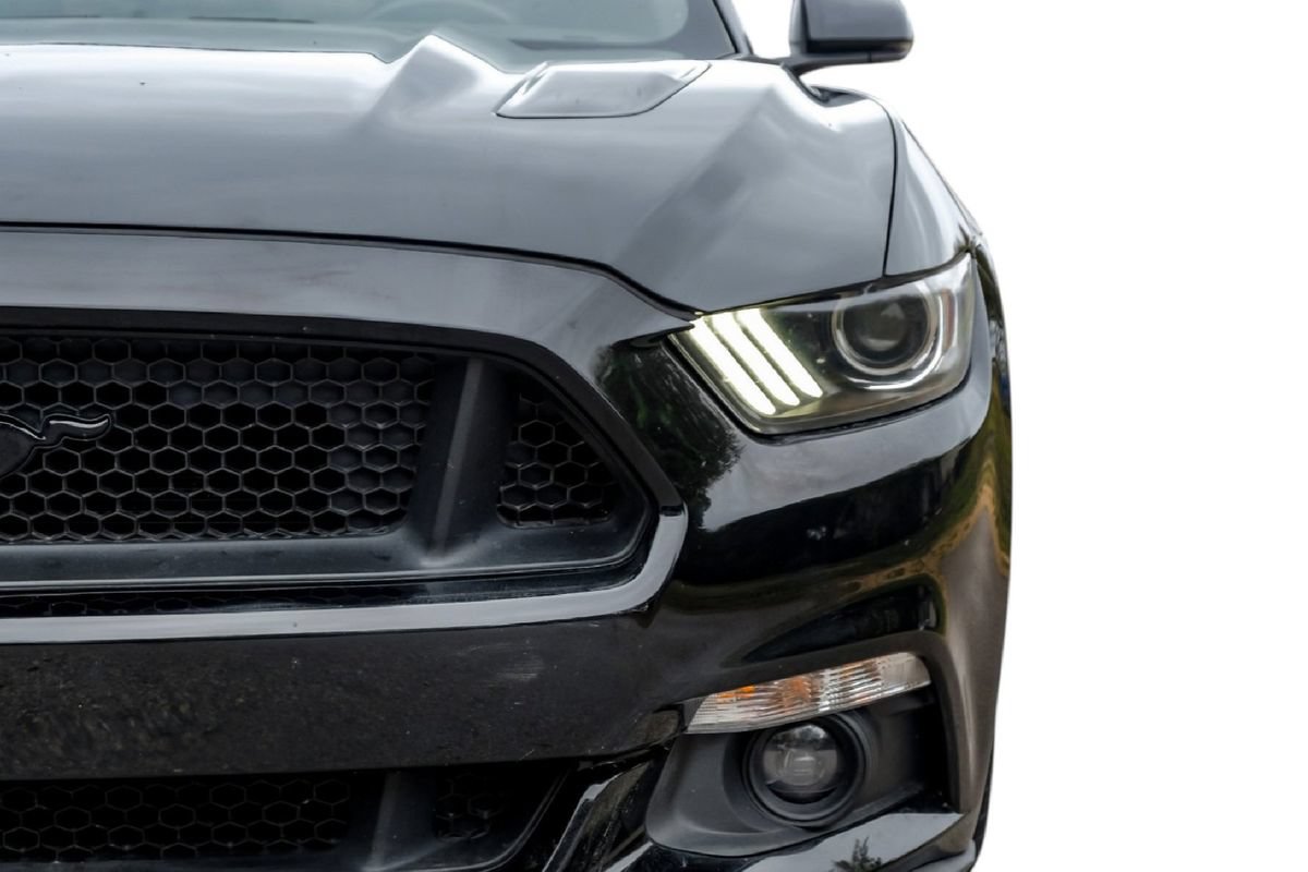 Used 2017 Ford Mustang GT Premium w/ Equipment Group 401A RWD image 46