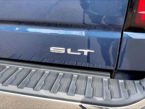 Used 2023 GMC Sierra 1500 SLT w/ SLT Premium Package AWD/4WD image 22
