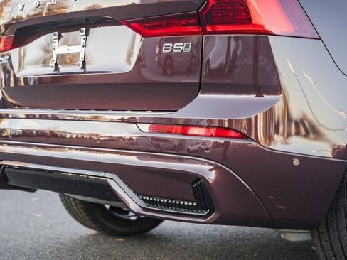 New 2026 Volvo XC60 B5 Ultra w/ Protection Package Premier image 8