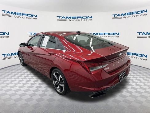 Used 2023 Hyundai Elantra Limited FWD image 3