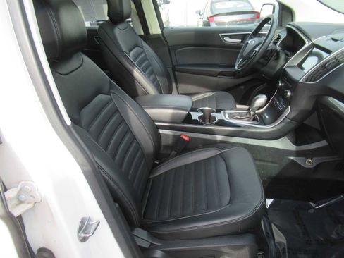 Used 2016 Ford Edge SEL w/ Equipment Group 201A AWD/4WD image 23