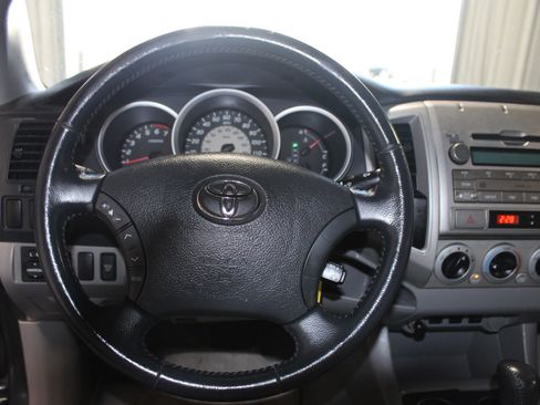 Used 2010 Toyota Tacoma 2WD Access Cab image 12