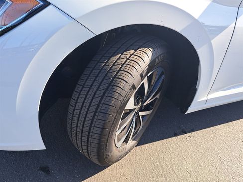 Certified 2024 Volkswagen Jetta S image 34