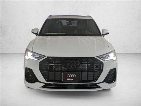 New 2025 Audi Q3 2.0T Premium image 5