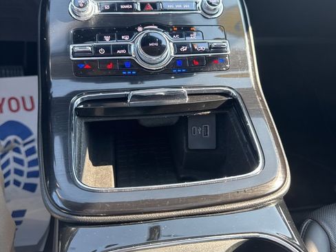 Used 2022 Lincoln Nautilus Reserve w/ Equipment Group 201A image 20