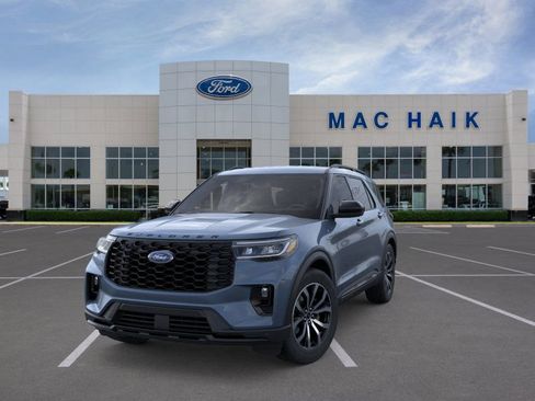 New 2025 Ford Explorer ST-Line image 2