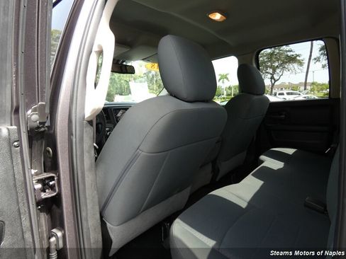 Used 2018 RAM 1500 Express RWD image 43