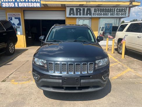 Used 2015 Jeep Compass High Altitude FWD image 2