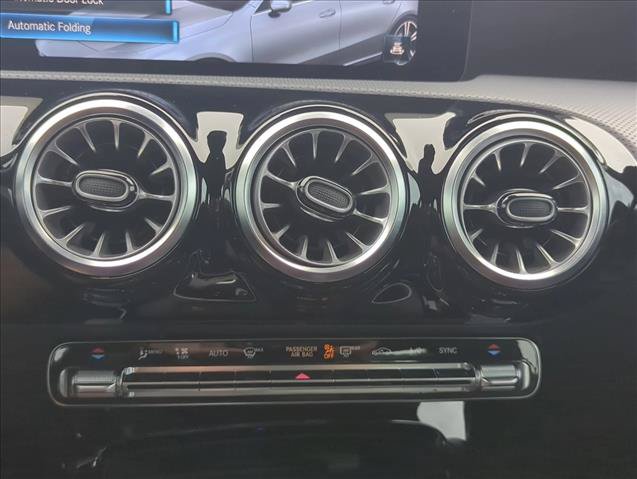 Used 2023 Mercedes-Benz CLA 250 4MATIC image 21