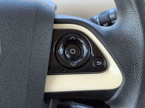 Used 2016 Toyota Prius Two FWD image 23