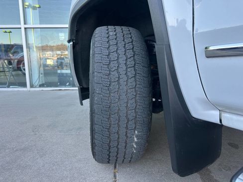 Used 2018 GMC Sierra 1500 SLT w/ SLT Premium Package image 49