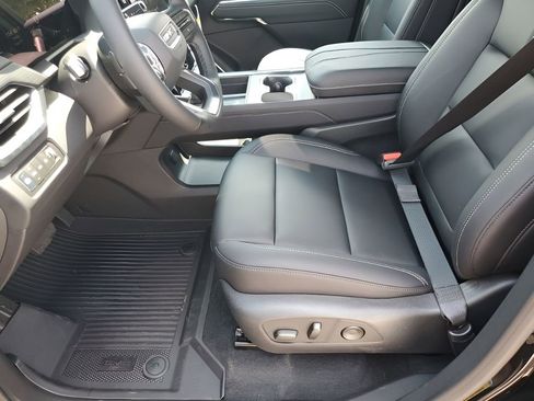 New 2026 GMC Acadia Elevation w/ Black Edition image 32