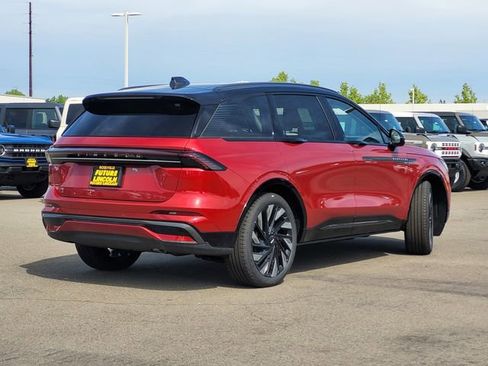 New 2026 Lincoln Nautilus Reserve AWD/4WD image 4