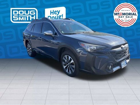 Used 2023 Subaru Outback Touring XT AWD/4WD image 3
