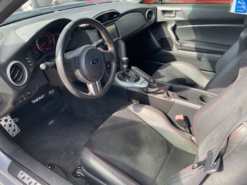 Used 2015 Subaru BRZ Limited w/ Popular Package #1B RWD image 10