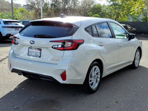 Used 2025 Subaru Impreza 2.0i image 4