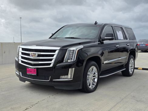 Used 2019 Cadillac Escalade 2WD image 2