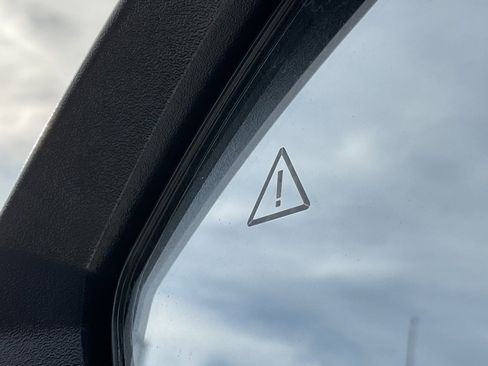 Used 2025 Hyundai Kona SEL image 12