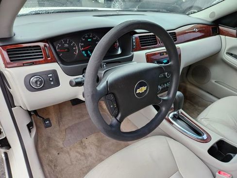 Used 2009 Chevrolet Impala LT image 17