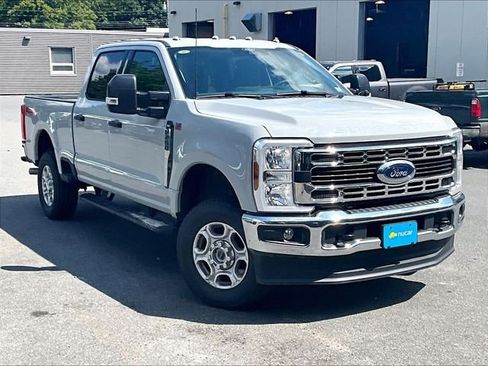 Used 2025 Ford F250 XLT w/ FX4 Off-Road Package AWD/4WD image 1