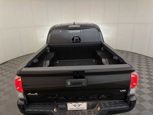 Used 2023 Toyota Tacoma Limited image 23