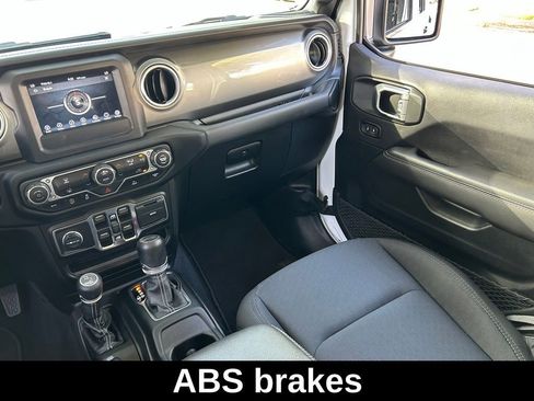 Certified 2021 Jeep Wrangler Unlimited Sahara w/ LED Lighting Group image 13