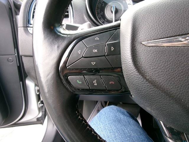 Used 2021 Chrysler 300 S RWD image 11