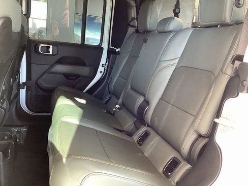 New 2026 Jeep Gladiator Mojave image 23