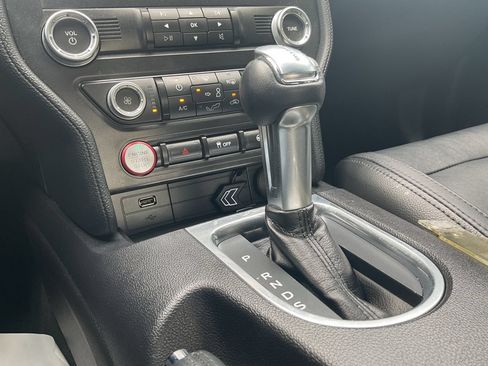 Used 2019 Ford Mustang GT RWD image 34