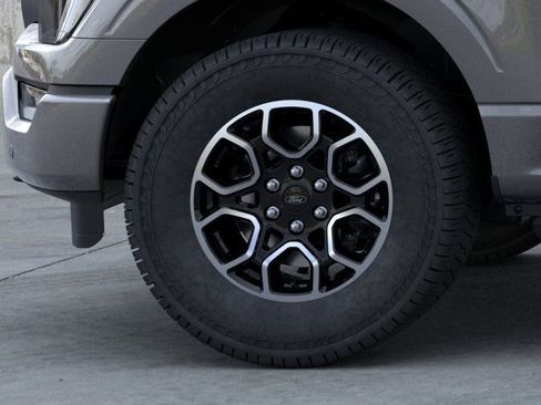 New 2023 Ford F150 XLT w/ Equipment Group 302A High image 19