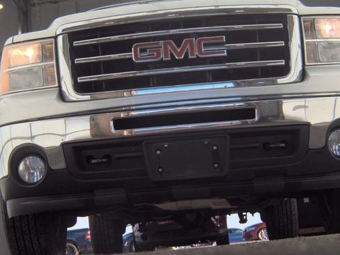 Used 2012 GMC Sierra 1500 SLE w/ Power Tech Package AWD/4WD image 8