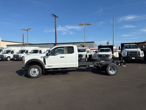 New 2026 Ford F550 4x4 Supercab Super Duty image 4