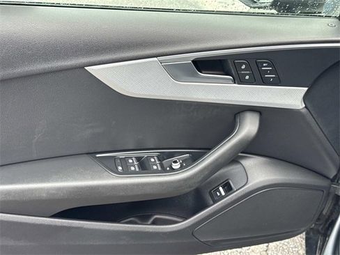 Used 2017 Audi A4 2.0T Premium image 19