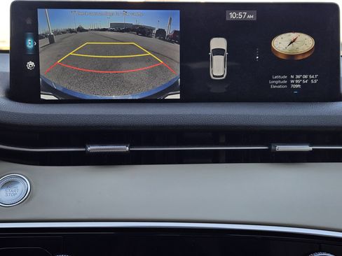 Used 2025 Genesis GV70 2.5T w/ Select Package image 16