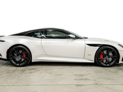 Used 2019 Aston Martin DBS Superleggera RWD image 40