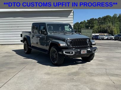 Used 2025 Jeep Gladiator Sport