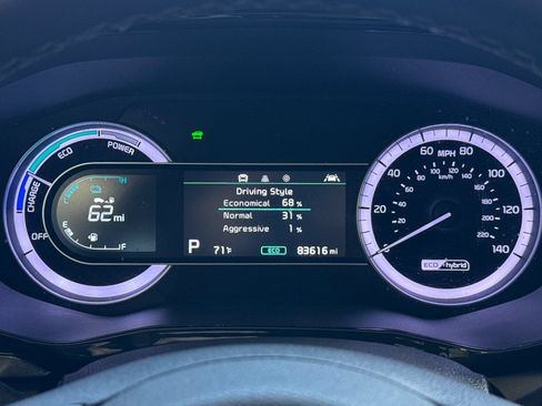 Used 2020 Kia Niro LXS FWD image 24