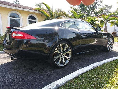 Used 2013 Jaguar XK Coupe RWD image 12