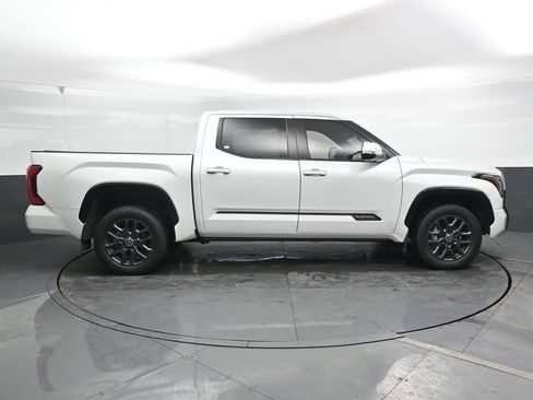 Used 2024 Toyota Tundra Platinum AWD/4WD image 3
