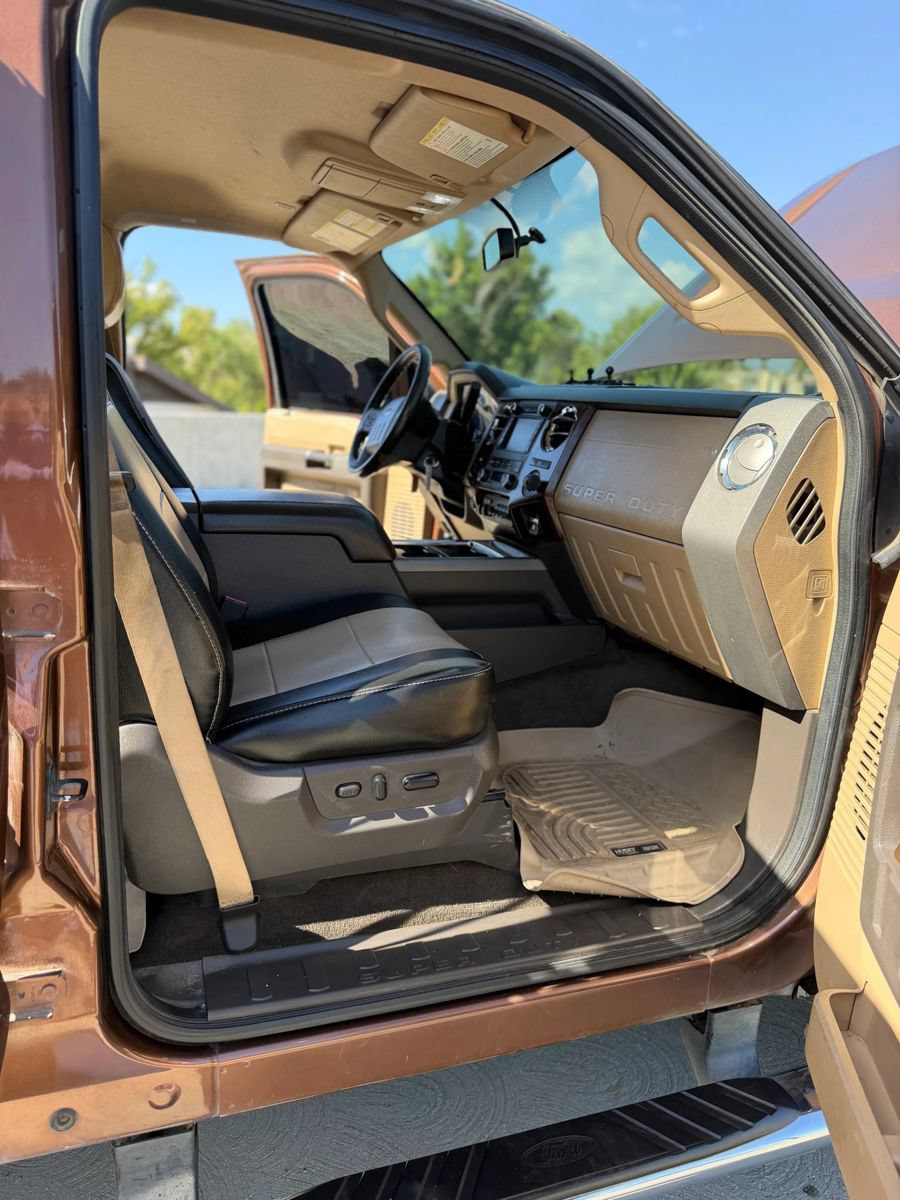 Used 2012 Ford F250 Lariat w/ Lariat Interior Pkg AWD/4WD image 7