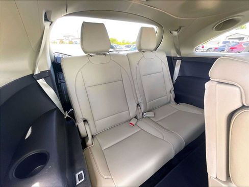 Used 2017 Acura MDX SH-AWD image 29