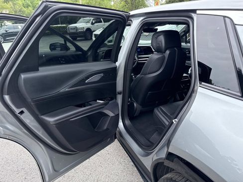 Used 2025 Cadillac Lyriq Luxury w/ LPO, Floor Liner Package AWD/4WD image 13
