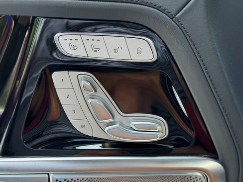 Used 2022 Mercedes-Benz G 63 AMG Squared image 18