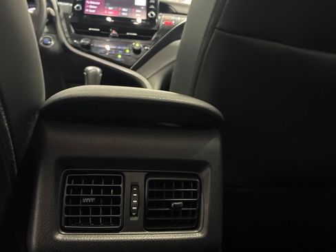 Used 2024 Toyota Camry SE w/ Cold Weather Package FWD image 30