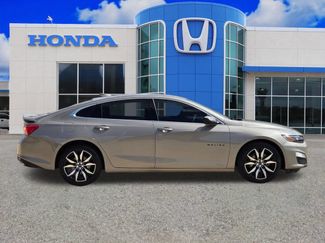 Used 2023 Chevrolet Malibu RS w/ LPO, Floor Liner Package FWD video 2